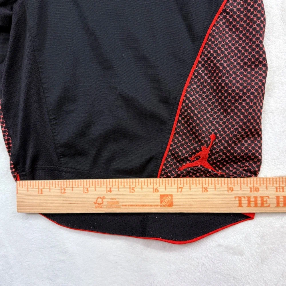 Nike Jordan Mens Y2K Black Red Dri-FIT Basketball Shorts Small Jumpman Mesh